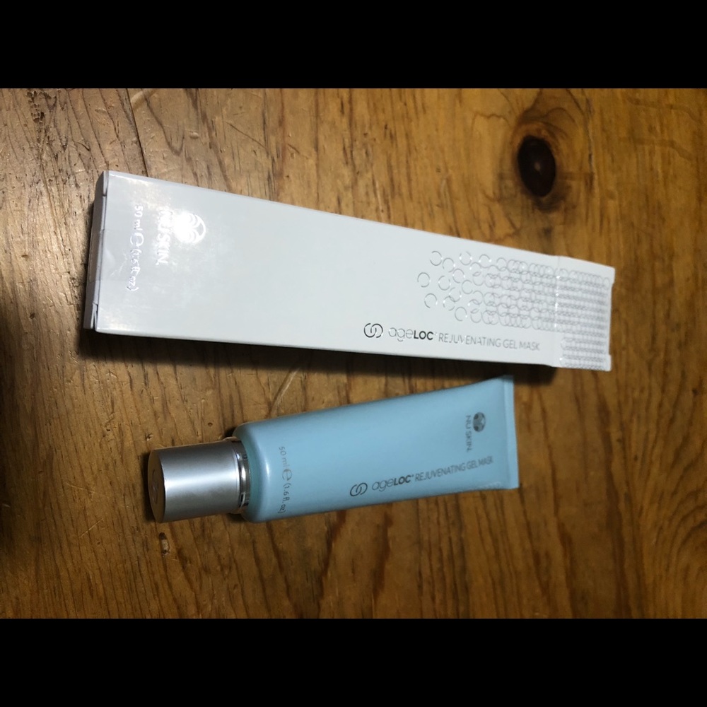 NuSkin ageLOC Rejuvenating Gel Mask